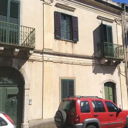 Lägenhet Baltimora Loft SantʼAlessio Siculo